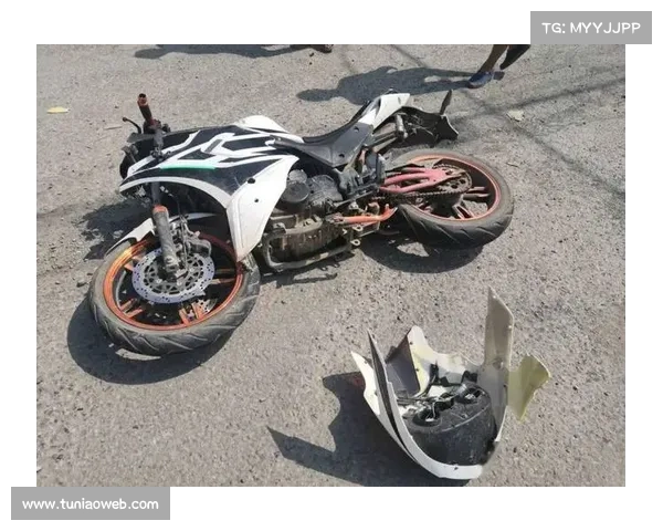 摩托赛事故图片 摩托赛车车祸集锦高清